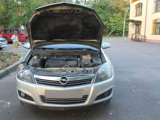 Продается Opel Astra H, 1.3л МТ, 2007 год, 328 000 км Санкт-Петербург