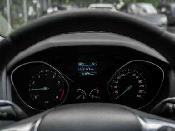 Продается Ford Focus III, 2012 год, 211 000 км Санкт-Петербург