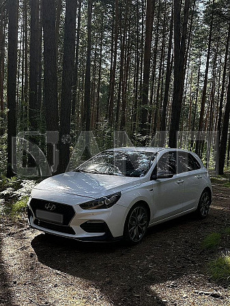 В продаже Hyundai i30 1.6 AMT, 2019, 91 000 км Новосибирск - изображение 1