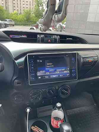 Продаю Toyota Hilux 2.8 AT, 2019, 96 000 км Новосибирск