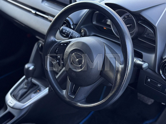 Продажа Mazda Demio 1.3 AT, 2016, 141 000 км Новосибирск - изображение 2