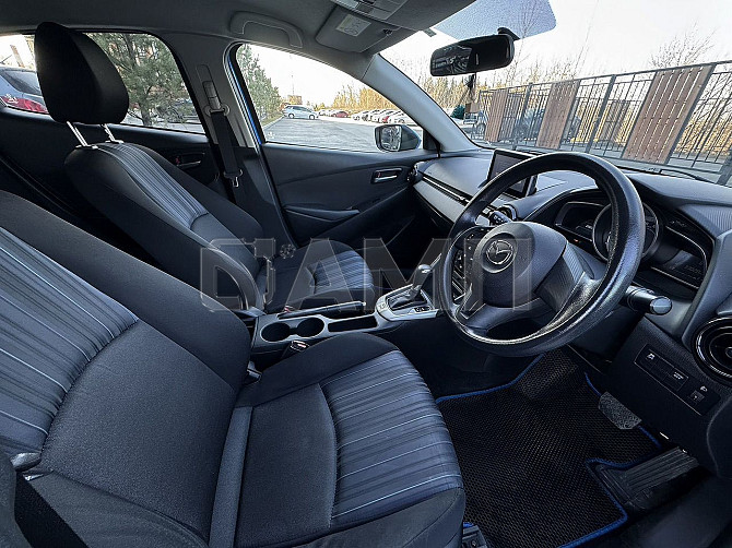 Продажа Mazda Demio 1.3 AT, 2016, 141 000 км Новосибирск - изображение 1