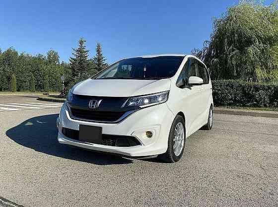 Продам Honda Freed 1.5 CVT, 2017, 38 000 км Новосибирск