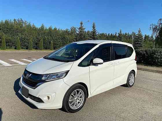 Продам Honda Freed 1.5 CVT, 2017, 38 000 км Новосибирск
