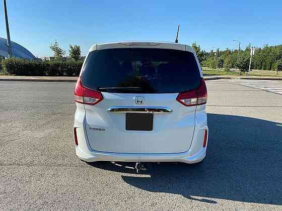 Продам Honda Freed 1.5 CVT, 2017, 38 000 км Новосибирск