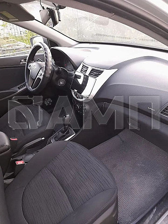 Продаю Hyundai Solaris 1.6 AT, 2015, 152 588 км Новосибирск - изображение 4