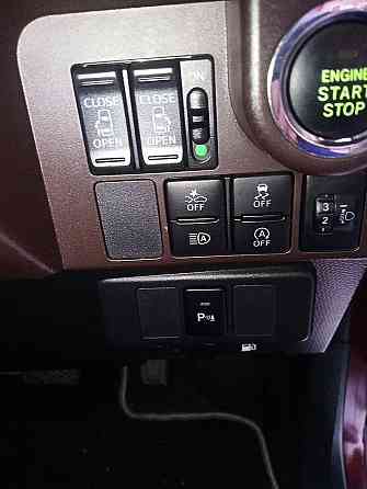 Продам Toyota Tank 1.0 CVT, 2019, 49 000 км Барнаул