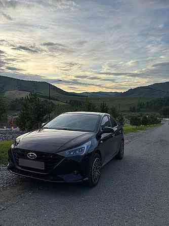 Продаю Hyundai Solaris 1.6 AT, 2021, 96 372 км Новосибирск