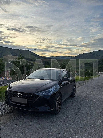 Продаю Hyundai Solaris 1.6 AT, 2021, 96 372 км Новосибирск - изображение 1