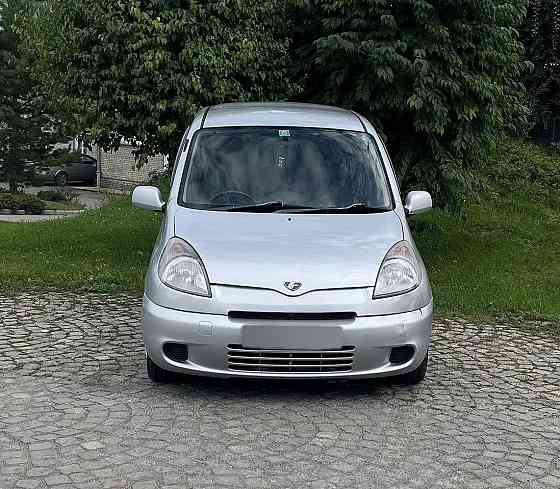 Продаю Toyota Funcargo 1.5 AT, 2000, 350 000 км Новосибирск