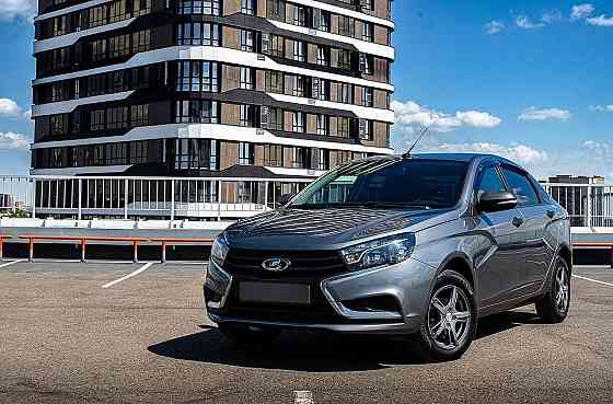 В продаже ВАЗ (LADA) Vesta 1.6 MT, 2017, 106 000 км Красноярск