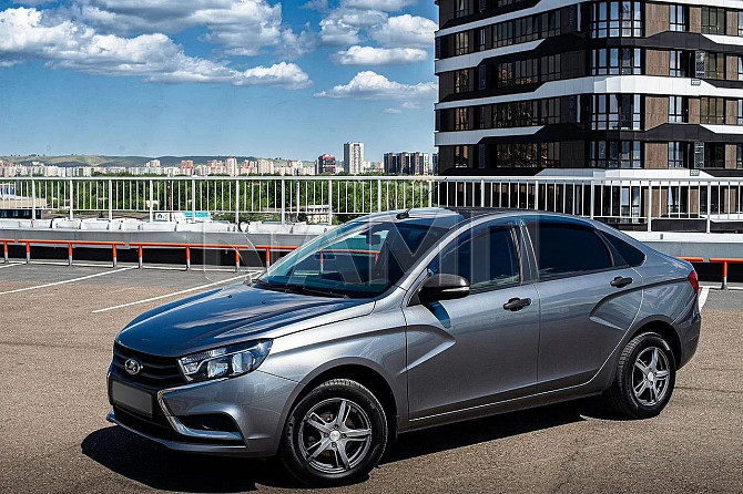 В продаже ВАЗ (LADA) Vesta 1.6 MT, 2017, 106 000 км Красноярск - изображение 1