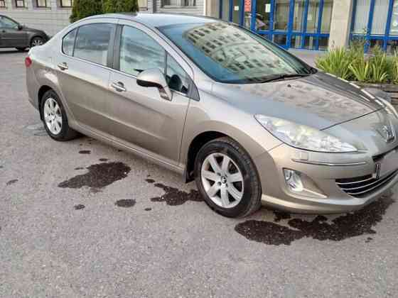 Продается Peugeot 408 I 1.6 МТ, 2013 год Смоленск