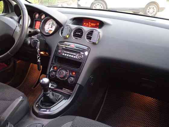 Продается Peugeot 408 I 1.6 МТ, 2013 год Смоленск