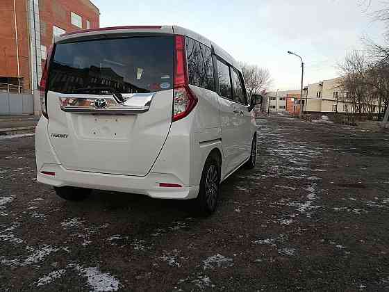 Продам Toyota Roomy 1.0 CVT, 2017, 100 000 км Красноярск