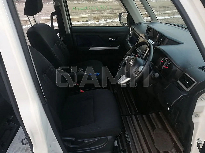 Продам Toyota Roomy 1.0 CVT, 2017, 100 000 км Красноярск - изображение 10