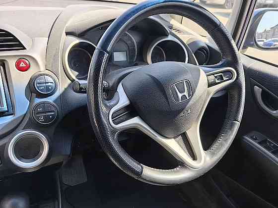 Продам Honda Fit 1.5 CVT, 2010, 108 000 км Красноярск
