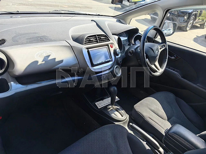 Продам Honda Fit 1.5 CVT, 2010, 108 000 км Красноярск - изображение 5