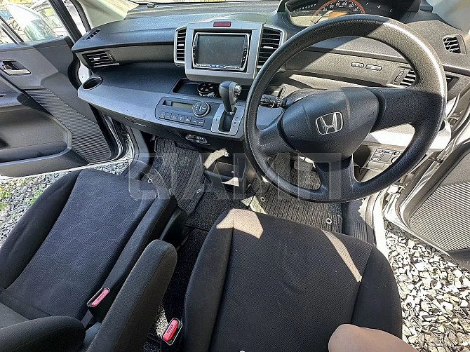 Продажа Honda Freed 1.5 CVT, 2010, 111 000 км Красноярск - изображение 9