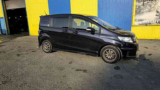 Продам Honda Freed 1.5 CVT, 2012, 150 000 км Норильск