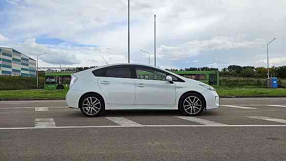 Продажа Toyota Prius 1.8 CVT, 2012, 227 000 км Красноярск