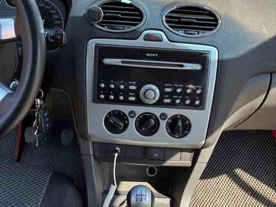 Продается Ford Focus II Рестайлинг 1.4 МТ, 2007 год, 176 000 км Ярцево