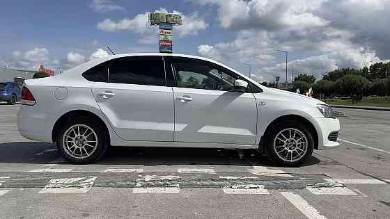Продается Volkswagen Polo 1.6 AT, 2015, 164 000 км Новосибирск