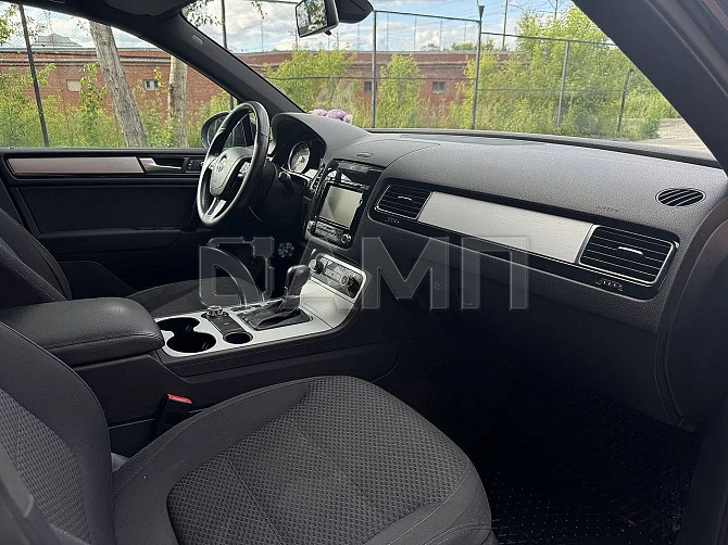 Продажа Volkswagen Touareg 3.6 AT, 2012, 282 000 км Новосибирск - изображение 2