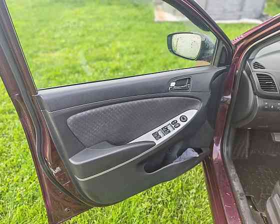 Продам Hyundai Solaris 1.6 AT, 2012, 146 000 км Новосибирск