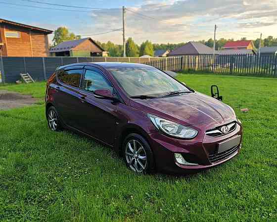 Продам Hyundai Solaris 1.6 AT, 2012, 146 000 км Новосибирск