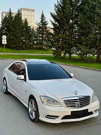 В продаже Mercedes-Benz S-класс 5.5 AT, 2009, 200 000 км Новосибирск