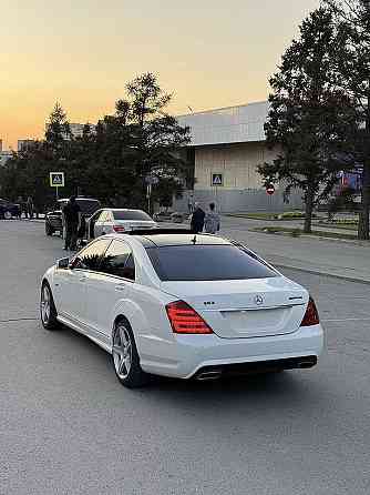 В продаже Mercedes-Benz S-класс 5.5 AT, 2009, 200 000 км Новосибирск