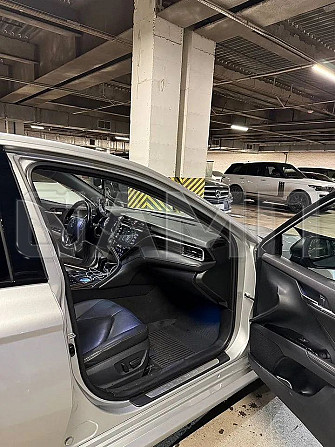 Продаю Toyota Camry 2.5 AT, 2021, 60 000 км Красноярск - изображение 4
